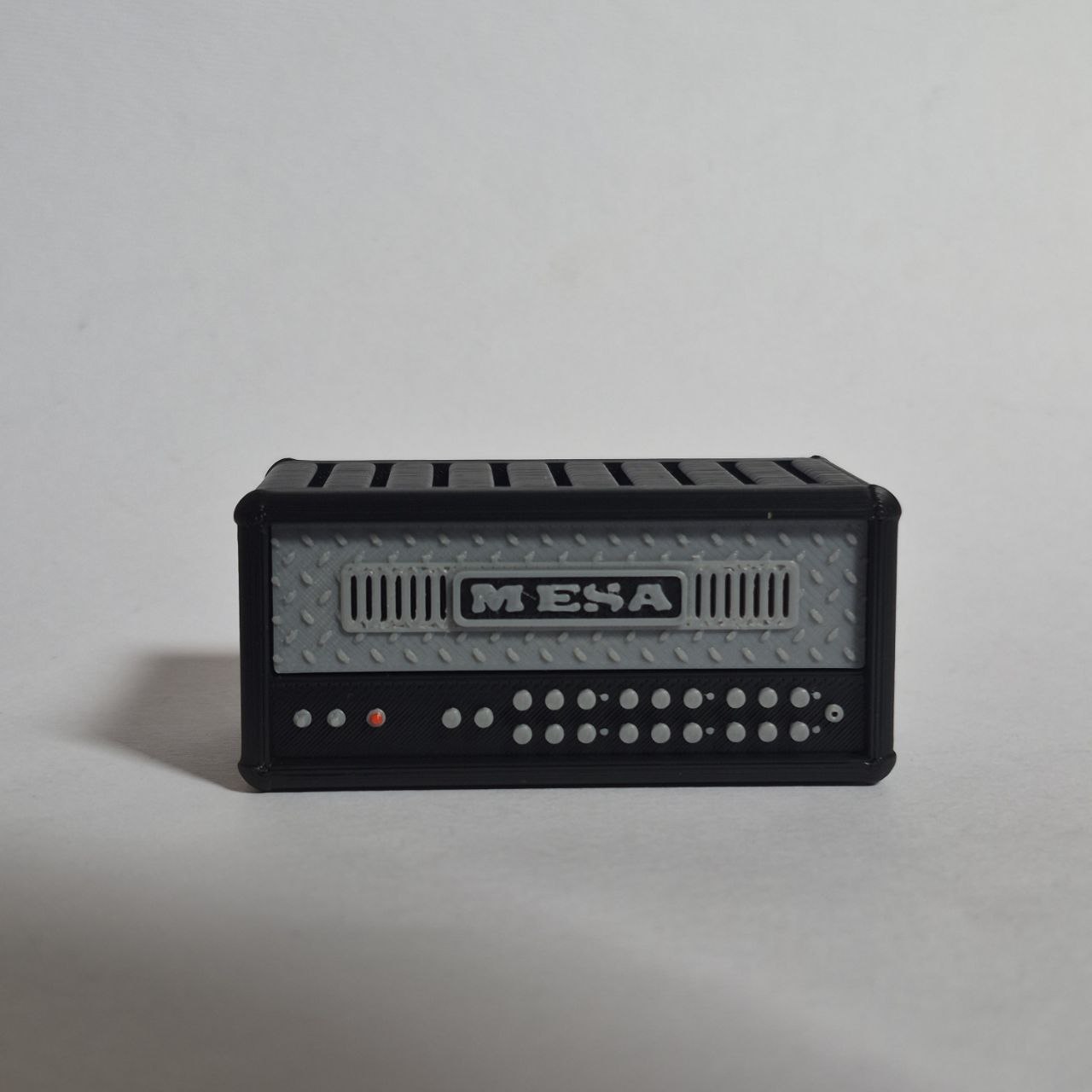 نگهدارنده پیک گیتار طرح Mesa Boogie